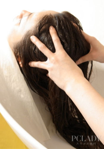 雾霾天来袭;拿什么拯救你脆弱的<em>头发</em>-拿什么|洗