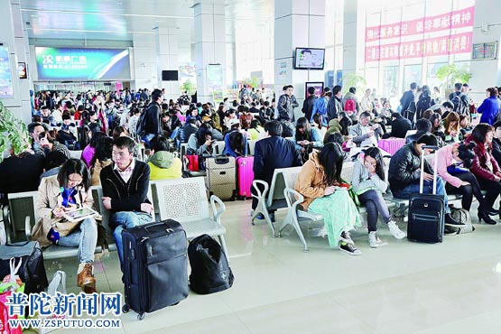 长途客运中心清明旅客倍增
