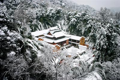 莲花峰下方广寺