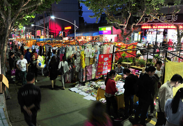 天气渐热,夜生活也跟着热了-夜生活,跟着,夜市,桐乡