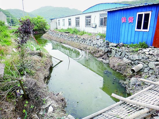东港长山头河“不堪重负”