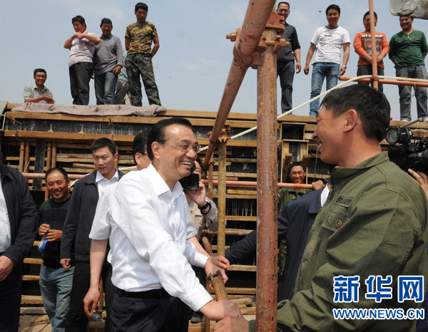 ����5��22�գ����ǿ�ڵ�����ˮ�����������ڽ���ˮ��������ʱ����ũ�񹤽�̸�� �»������л������