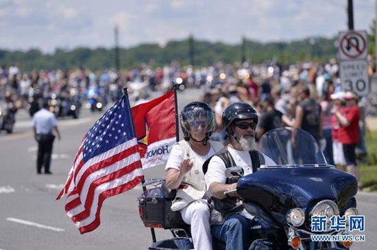 华盛顿举行滚雷摩托车大游行--东阳新闻网
