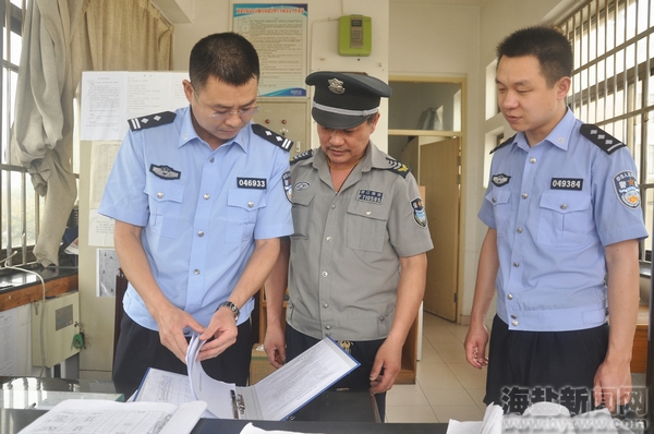 护校安园 海盐民警在行动