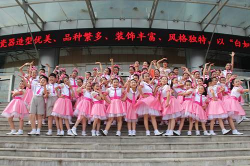 濮院小学在2014年桐乡市庆六一少儿文艺汇演