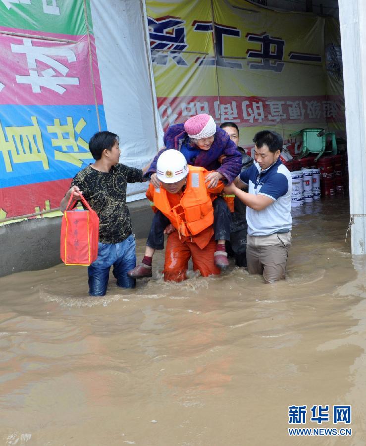 贵州暴雨致15万人受灾 直接经济损失1.2亿