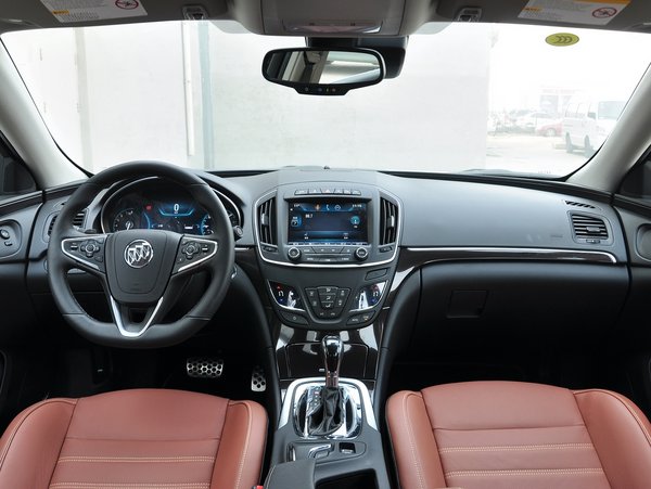 ���  2.0T �Զ� �п�̨����