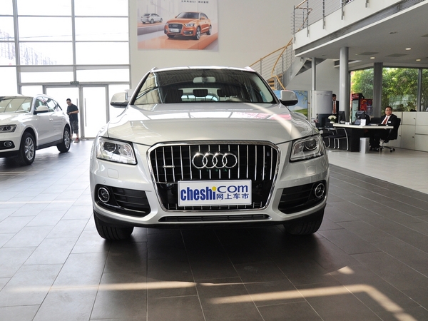 һ���µ�  40 TFSI quattro ��ͷ�����ӽ�