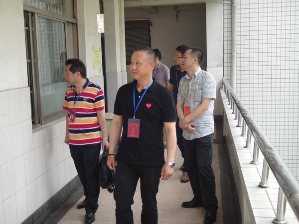 2014年嘉兴市高中段招生考试崇德考点高中开考分散初中系图片