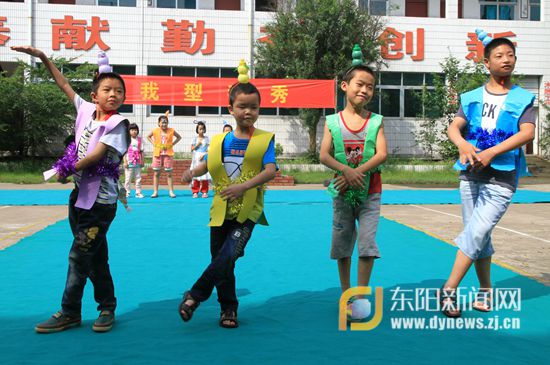 特殊学生上演环保时装秀-环保,时装秀-东阳新闻
