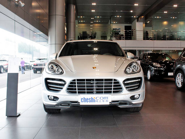 ��ʱ��  Cayenne 4.8T ��ͷ�����ӽ�