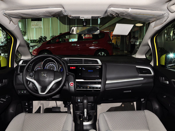 ��������  1.5 CVT �п�̨����