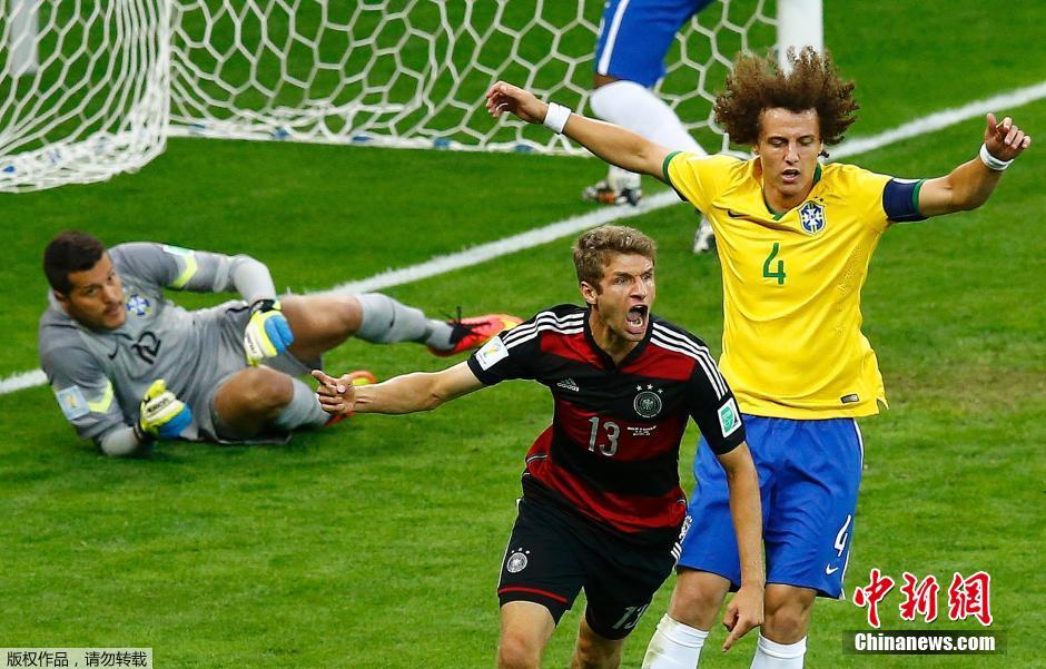 德国队7比1大胜巴西队闯进世界杯决赛