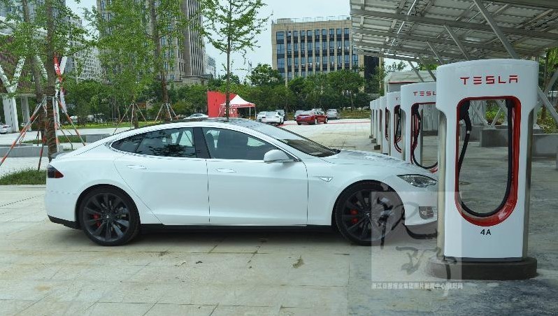 特斯拉超级充电桩杭州启用-特斯拉