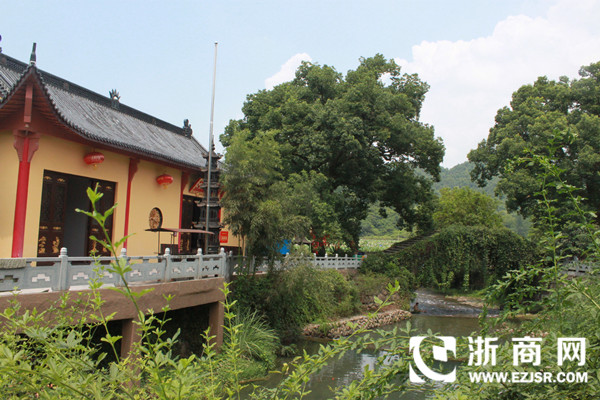 金融服务走村入镇 农行助力桐庐建设美丽乡村