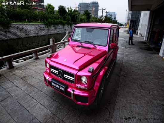 动感霸气又可爱 奔驰g63粉红色电镀粉