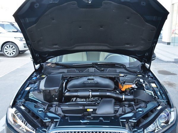 �ݱ�  XF 2.0T �������ֲ���д