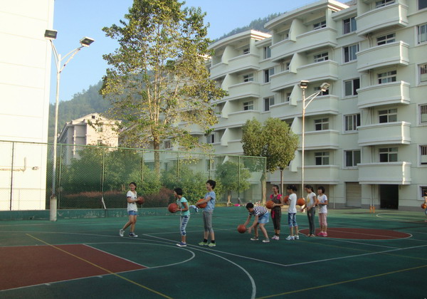 实验小学获 希望杯浙江省校园足球联赛小学女