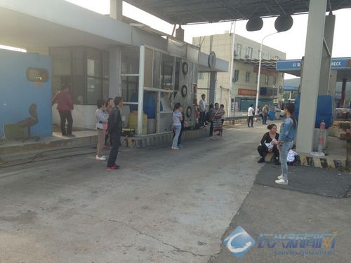 客车被吊销行驶证仍载客营运 被高速交警依法