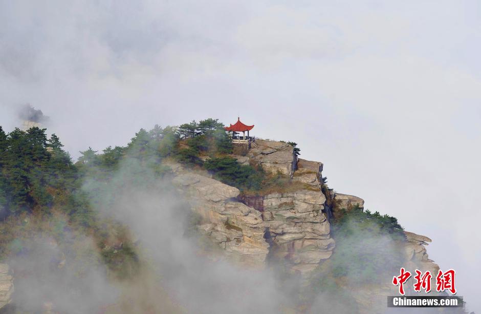 江西庐山现壮美云海景观