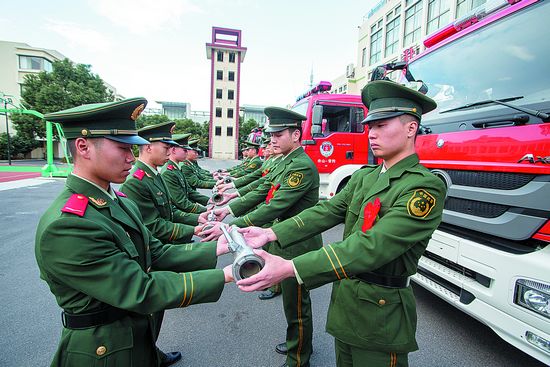 消防老兵 惜别警营