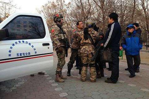 阳城管开公车打CS打骂记者 官方称系临时工--