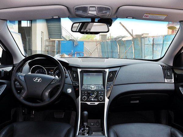 �����ִ�  2.4L �Զ� �п�̨����