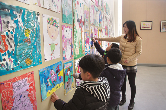 “溢美童心”儿童画开展