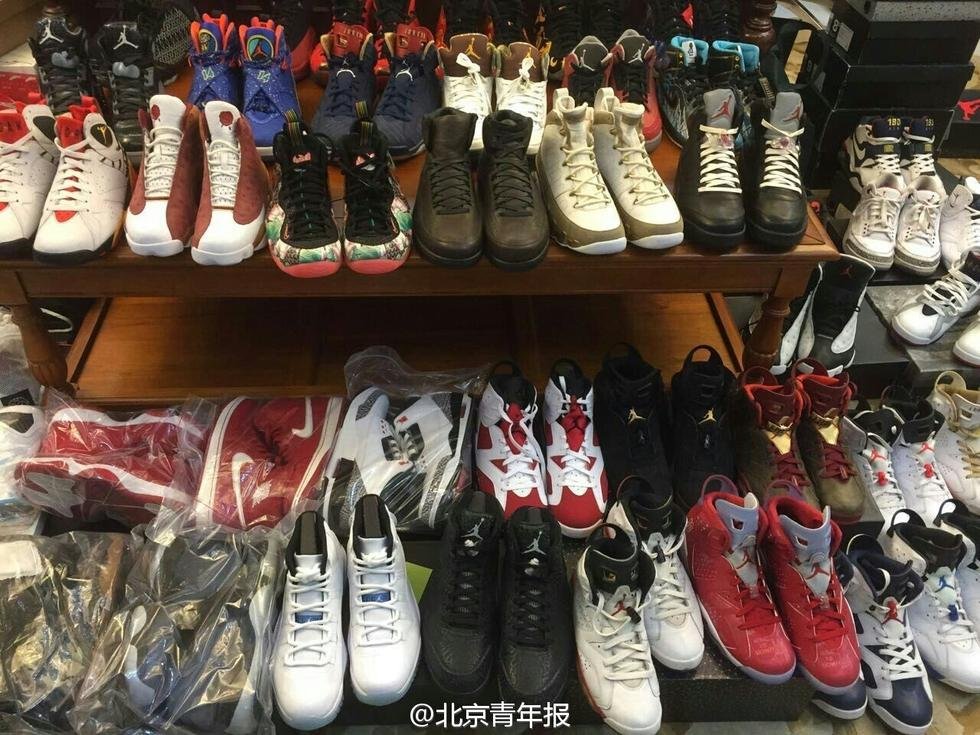 小伙当掉283双球鞋买房