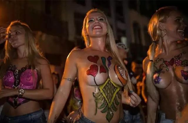 到了夏威夷 才知道<em>女人</em>,<em>可以</em>不必买<em>胸罩</em>--长兴