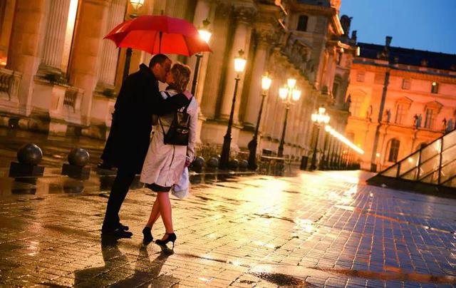 到了夏威夷 才知道<em>女人</em>,可以不必<em>买胸罩</em>--长兴