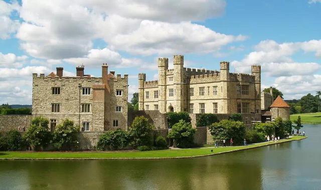 到了夏威夷 才知道<em>女人</em>,可以不必<em>买胸罩</em>--长兴