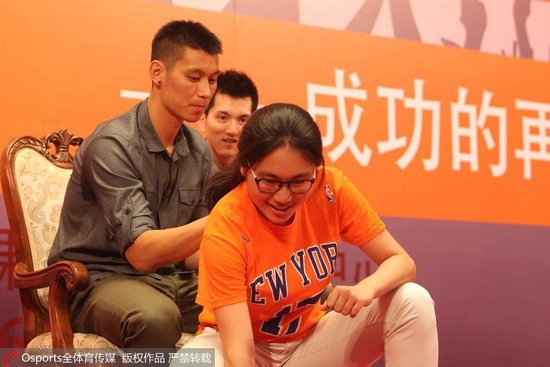 林书豪加盟黄蜂身价暴跌 球迷:真不如来CBA算