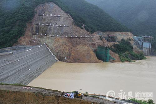 钦寸水库工程输水隧洞支洞开挖爆破控制
