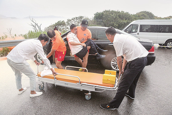 大青山举行车辆事故救援演练