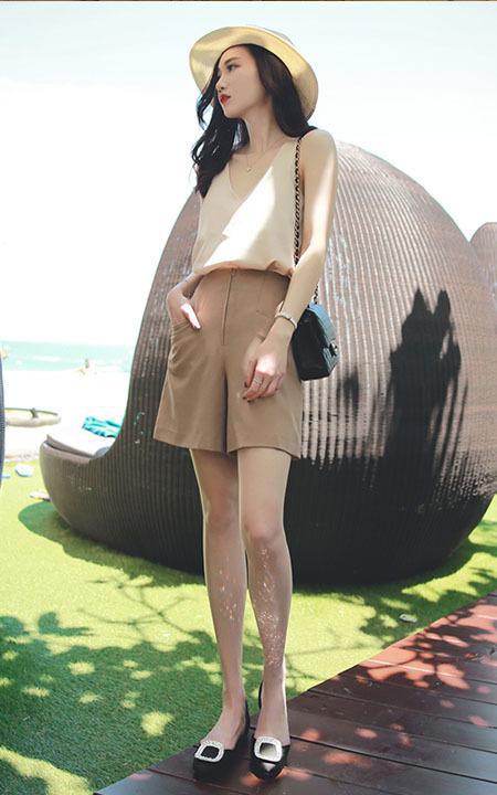 <em>30岁女人</em>上班这样<em>穿</em>,优雅干练女人味十足!--长