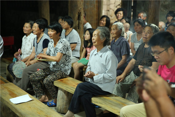 20191027经济半小时_经济半小时 20151027 养老生态调查 稀缺的土地(3)