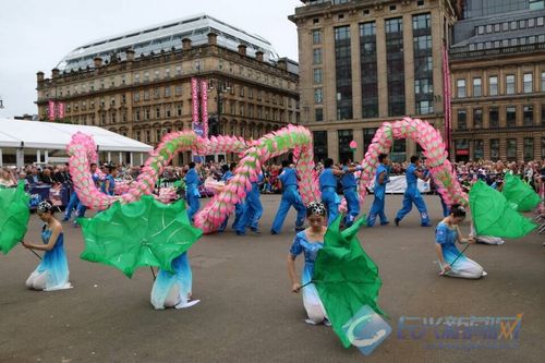 百叶龙巡演英国第三大城市格拉斯哥(图)-3