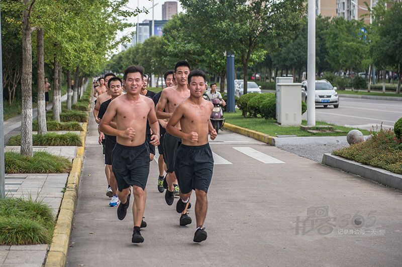 夏练三伏 苦练本领--长兴新闻网