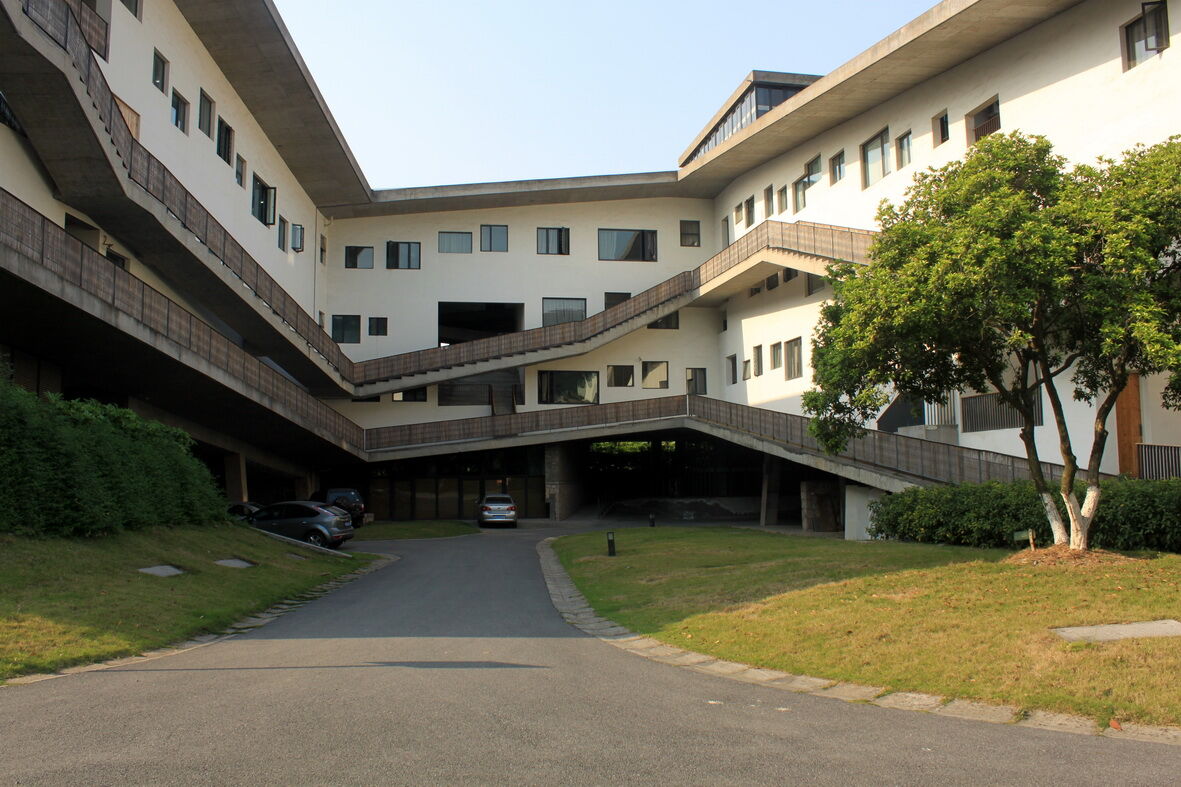 开学前感受大学校园,盘点出现在影视剧里的浙