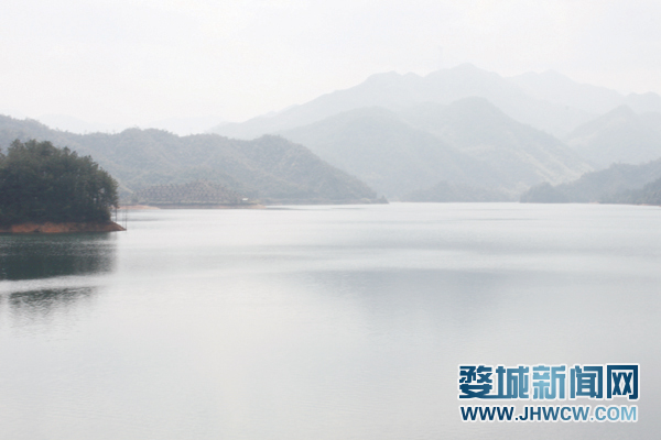 我国人均淡水资源_我国淡水资源手抄报