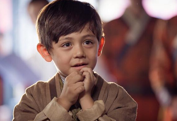 诺一在横店跑龙套 演员首秀被赞又帅又萌!