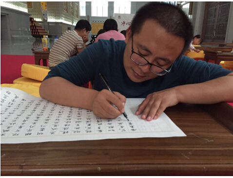 逃离北上广!大学生理性回归家乡小城年入百万