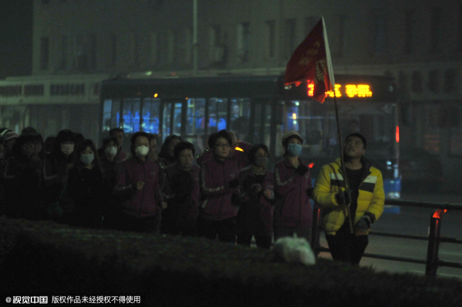 �����Ŵ�����������ͷ