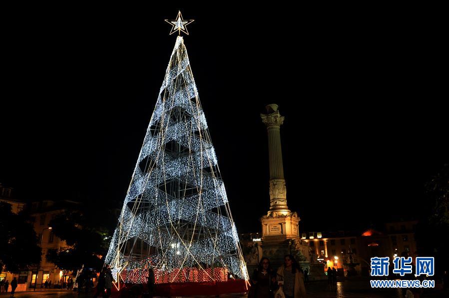 里斯本:灯光闪耀迎圣诞
