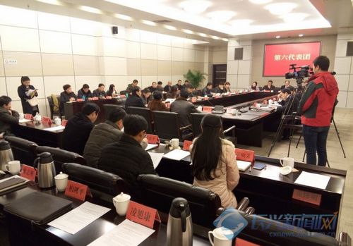 【两会】两会分组讨论 人大代表有话说(图)