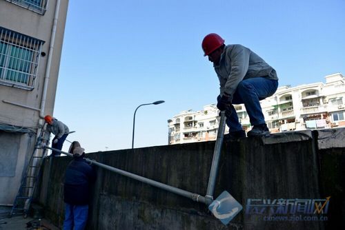 水管维修连轴转(图)-2