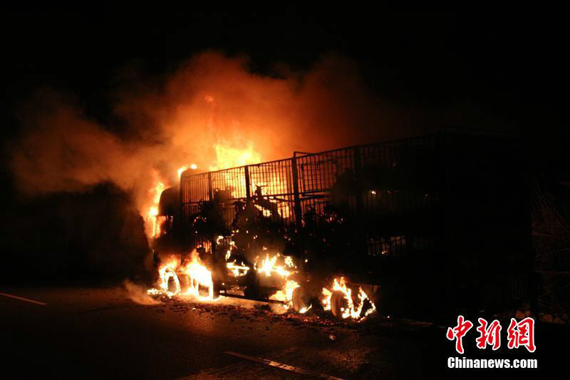 300ͷ����䡰��ȫ��