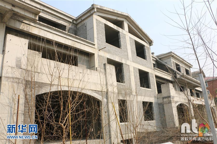 ��һ��β¥�̳������˹�