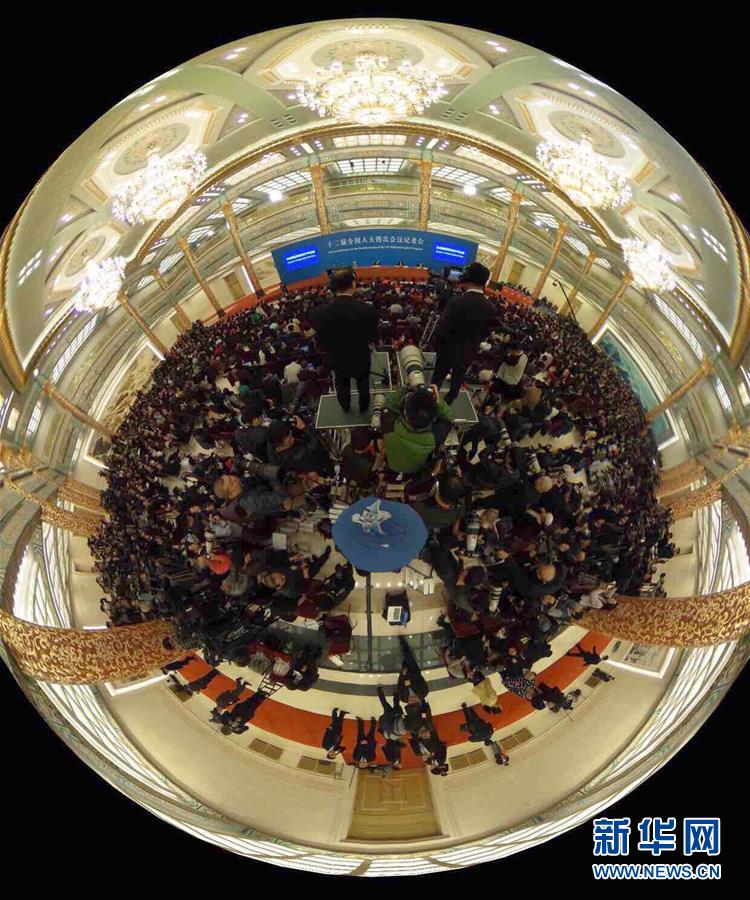 360度看两会